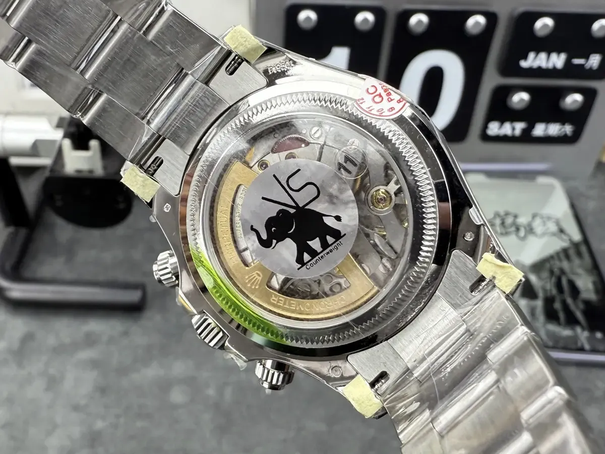 从盘面到机芯全拆解：VS厂冰蓝迪到底值不值得冲？