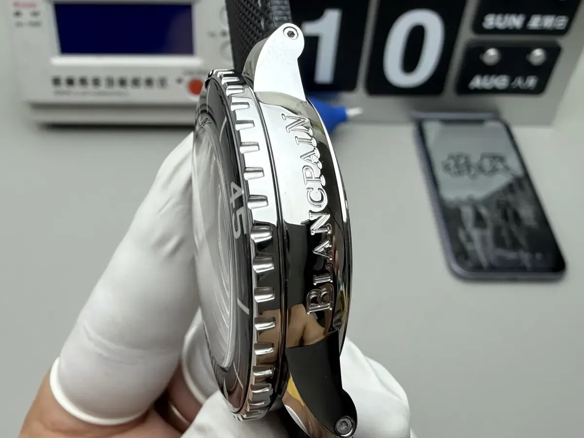 蓝宝石圈口太惊艳！ZF厂宝珀五十噚最新版本全解析