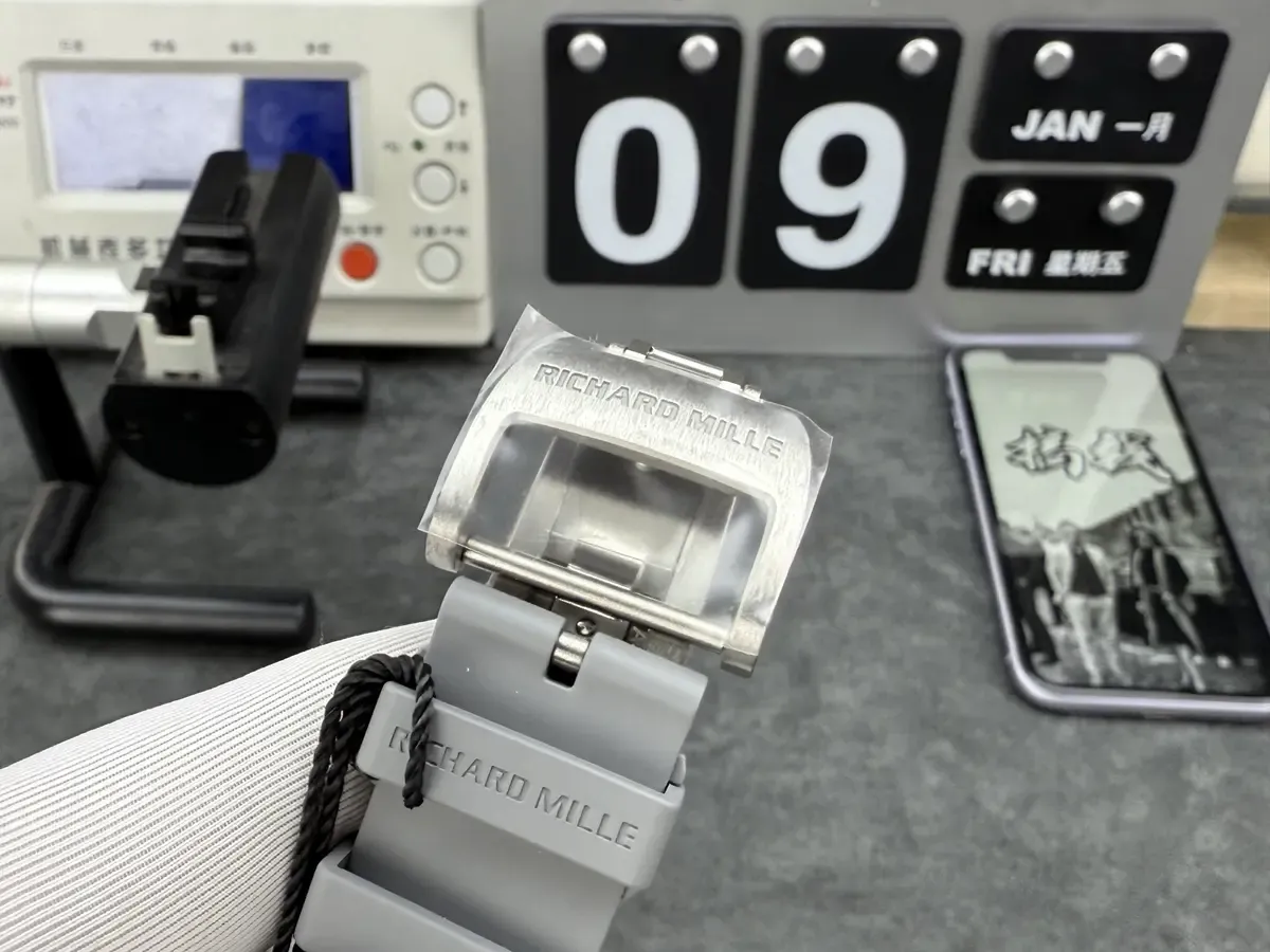 104克灰陶瓷！ZF厂理查德RM055碳化钛材质太硬核了