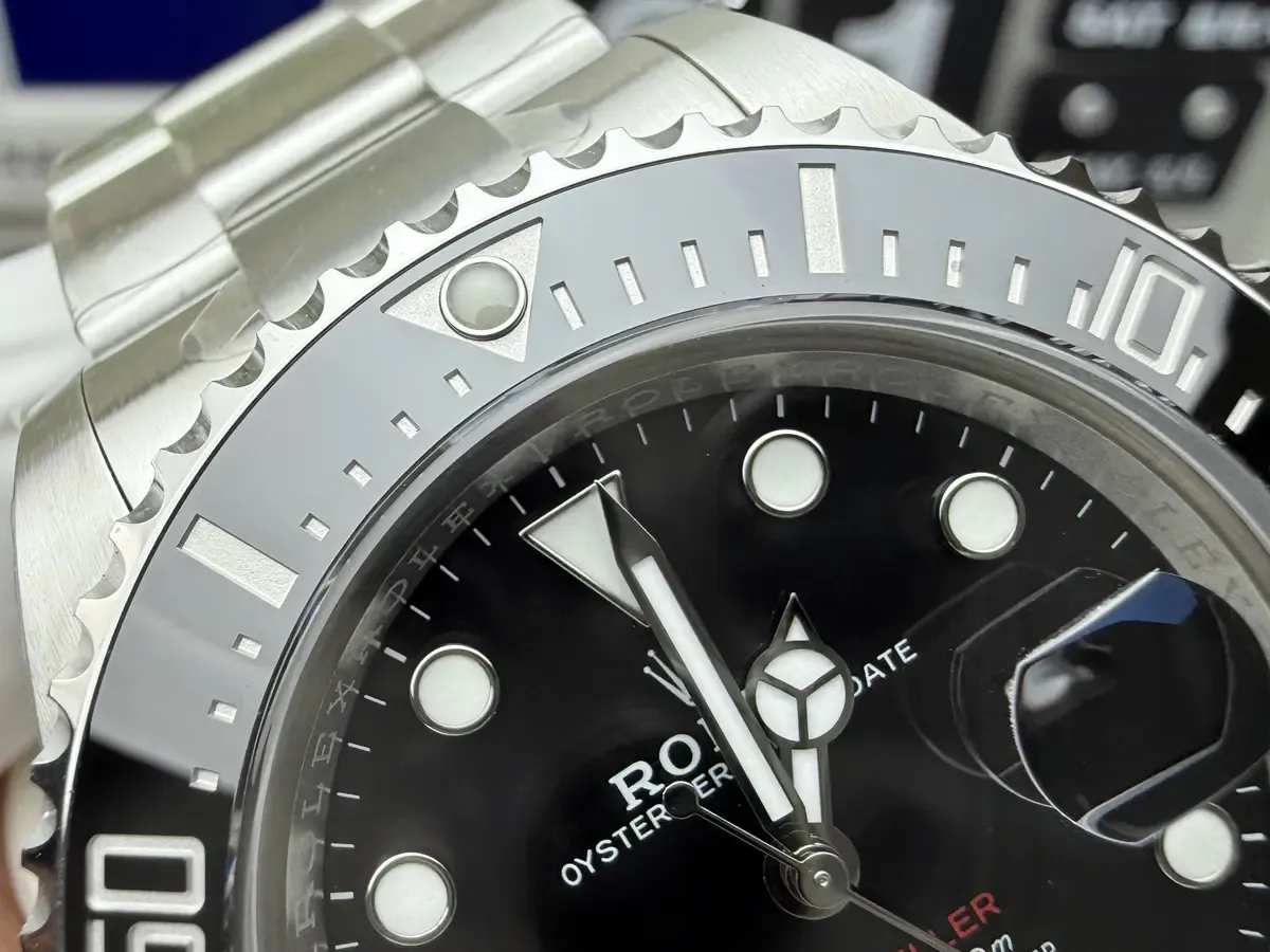 【43mm黄金比例】VS厂劳力士单红海使M126600实测