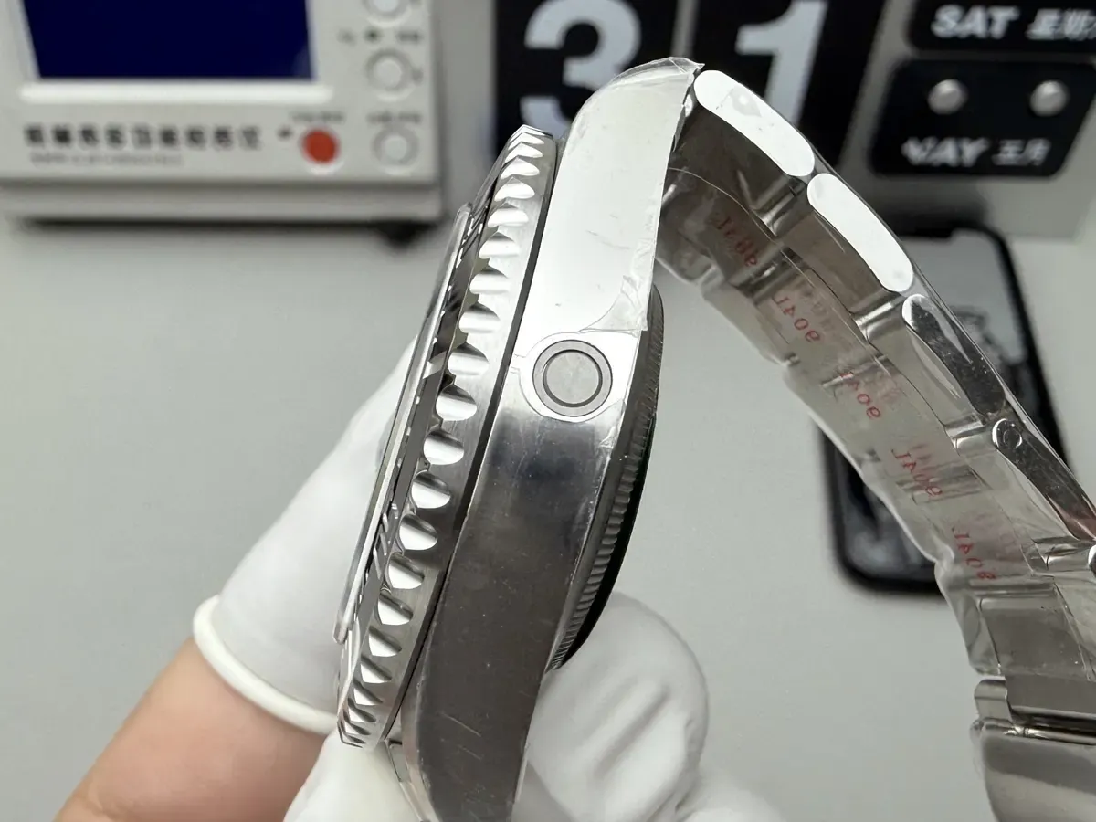 【43mm黄金比例】VS厂劳力士单红海使M126600实测