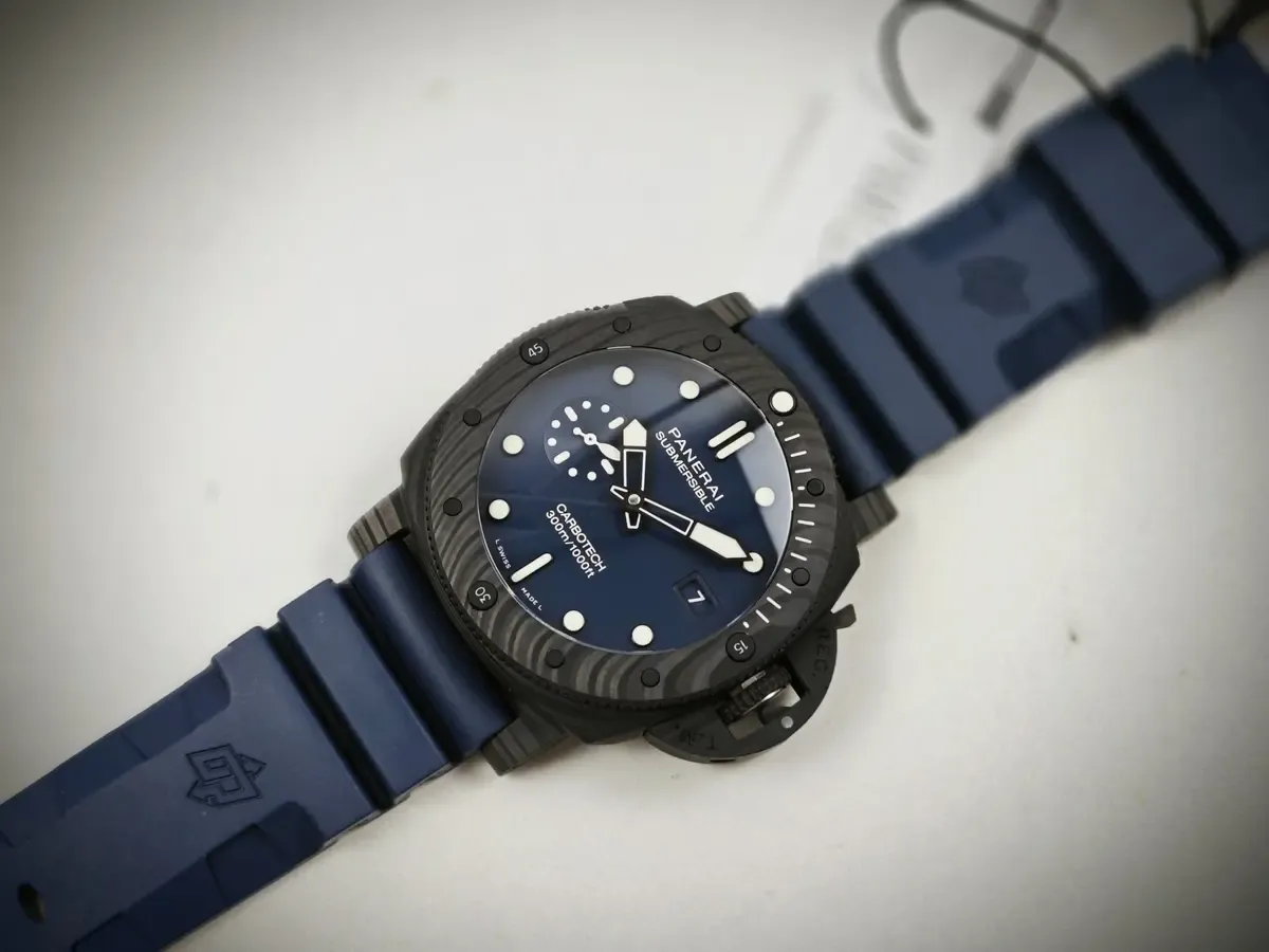 VS厂沛纳海1232碳纤维实拍，44mm大表零压手感