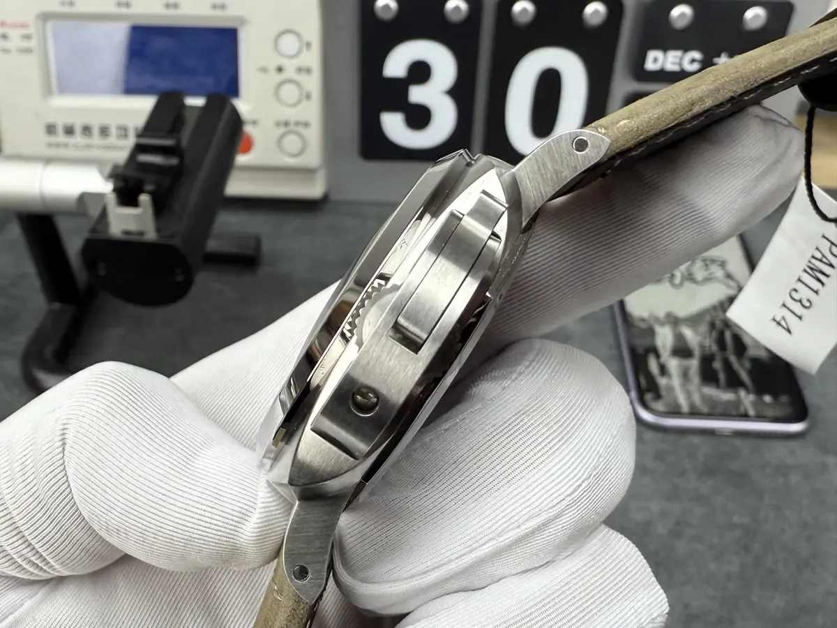 白面灰针+三明治表盘，VS厂沛纳海1314“白马王子”实至名归