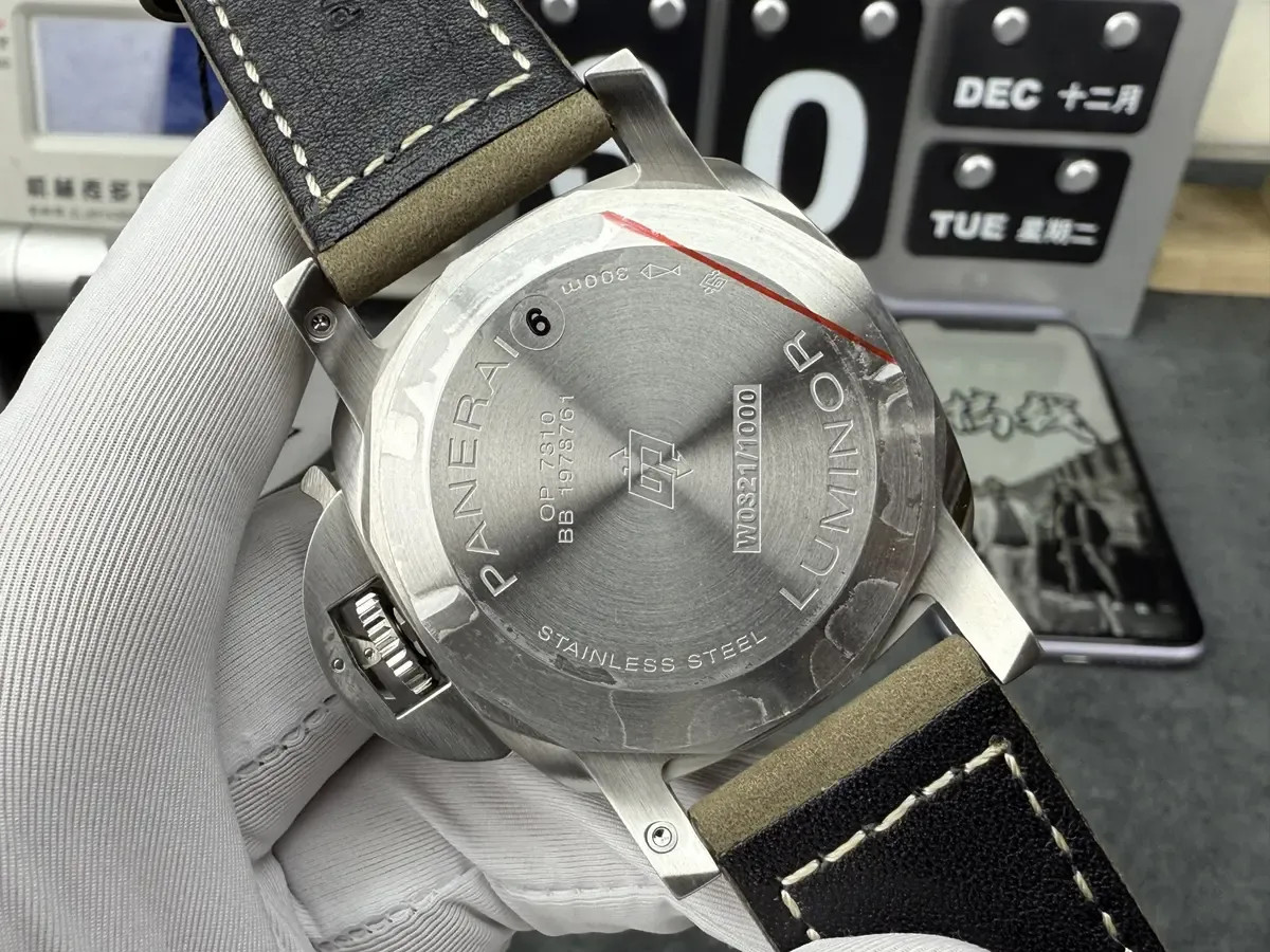 白面灰针+三明治表盘，VS厂沛纳海1314“白马王子”实至名归