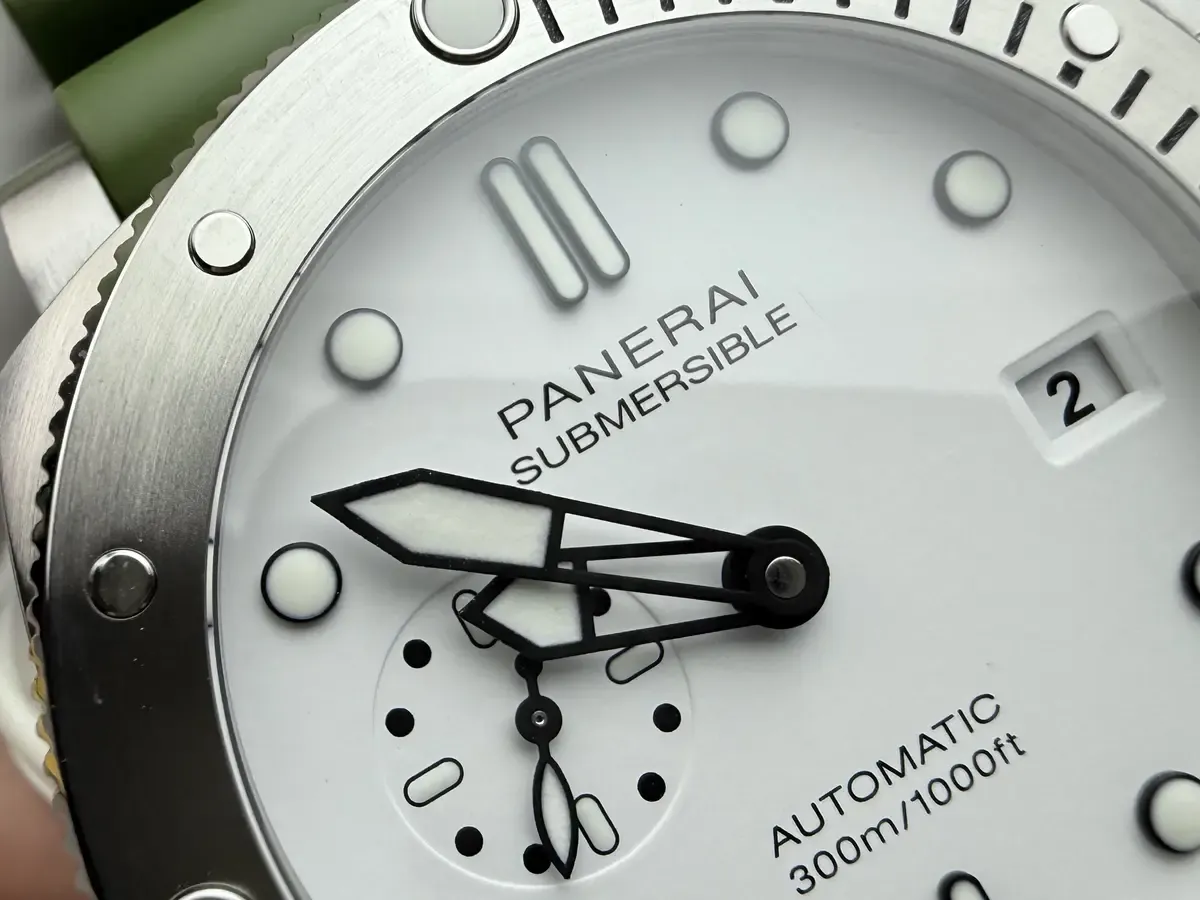 VS厂沛纳海1226白盘绿带开箱，P900机芯稳到离谱