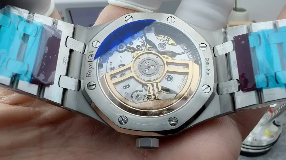 VS厂爱彼15500对比APS厂测评，哪个值得入手？