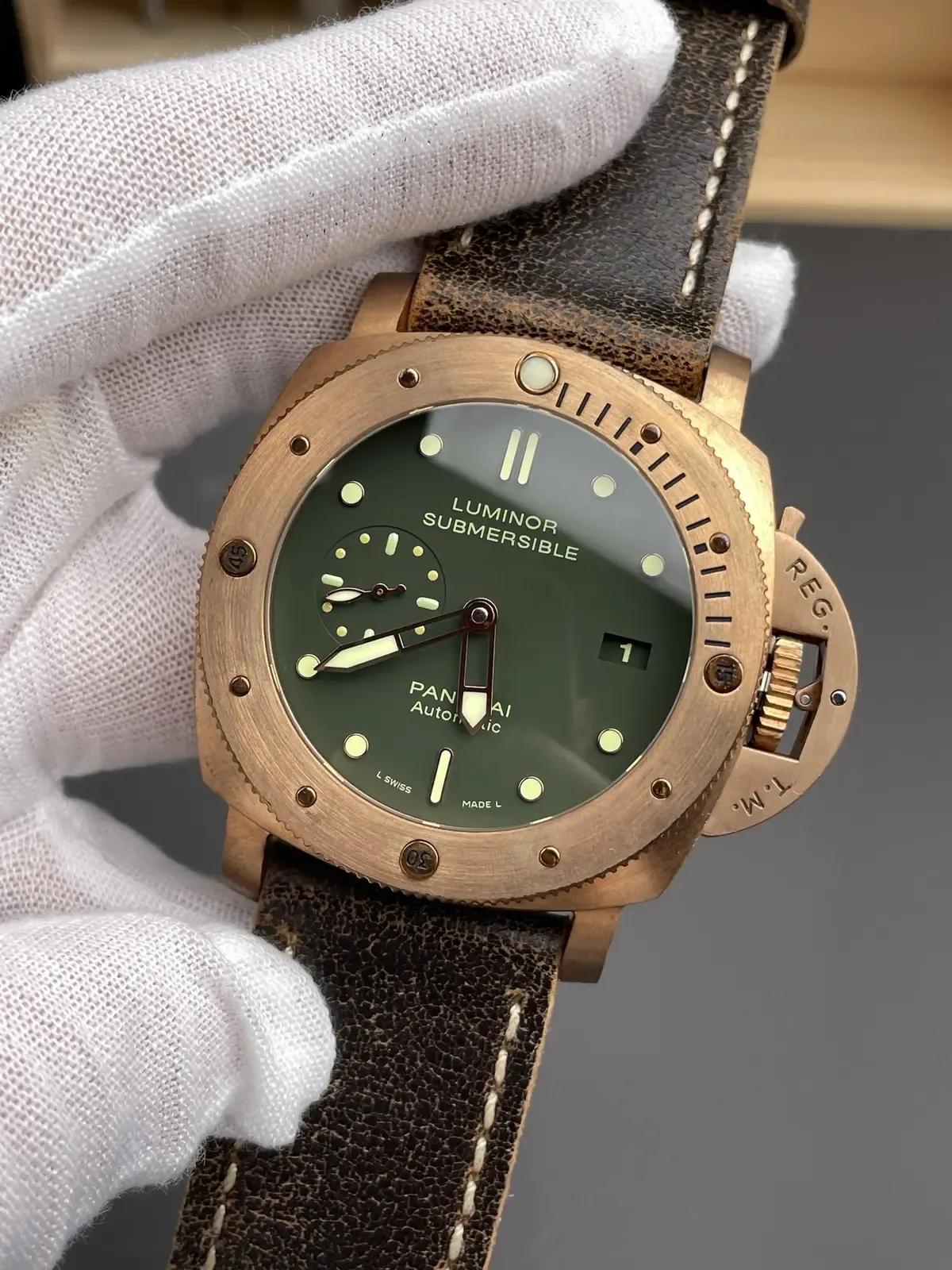 一眼假？不存在的！VS厂沛纳海382青铜材质完美还原正品神韵