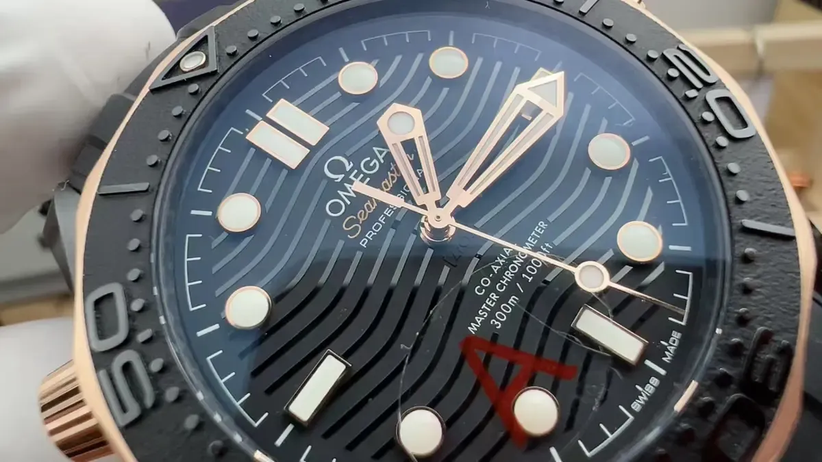 43.5MM陶瓷壳+8806一体机芯，VS厂墨黑海马300M深度解析