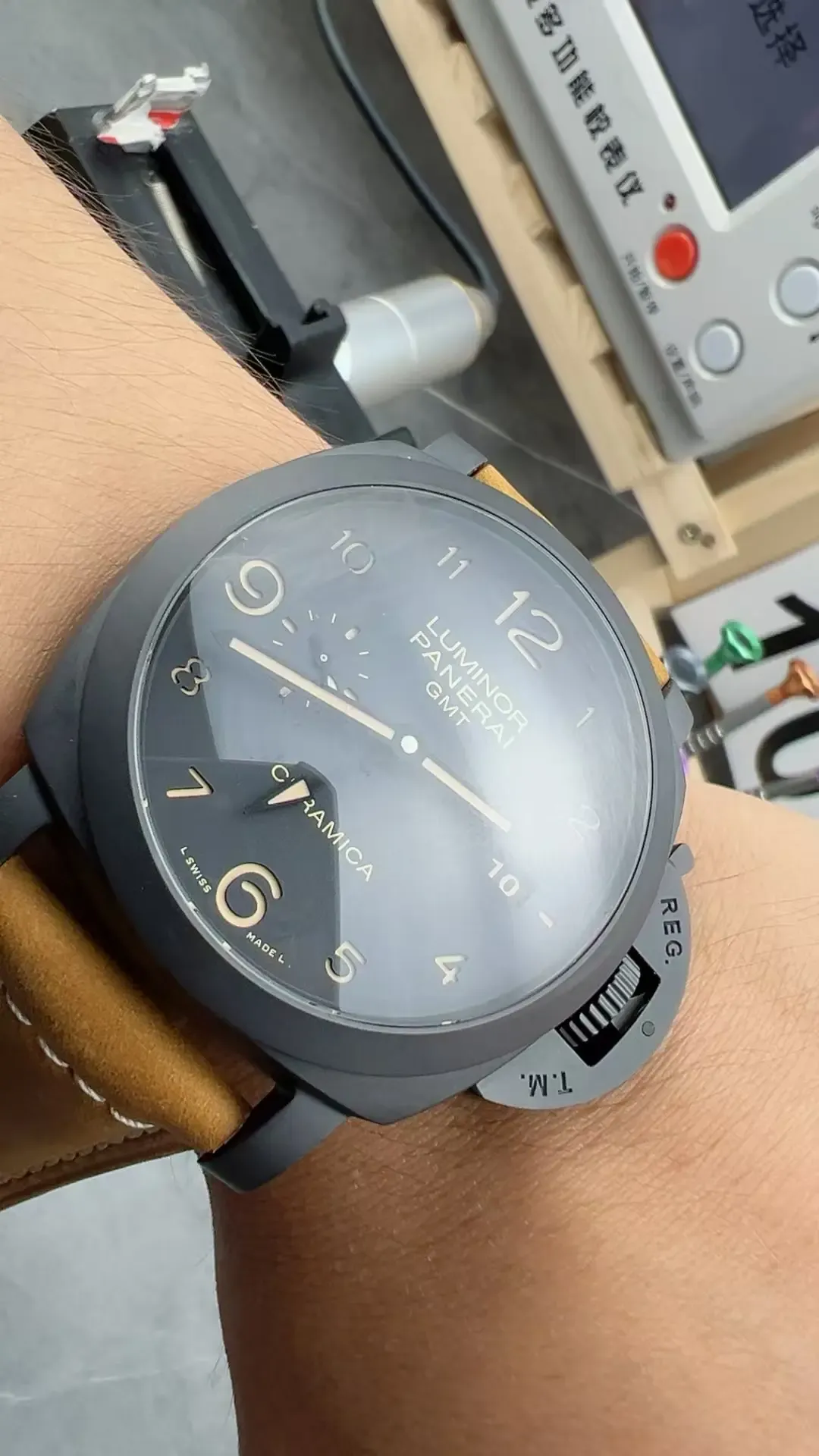 VS厂沛纳海441搭载P9001一体机芯，彻底告别一眼假！