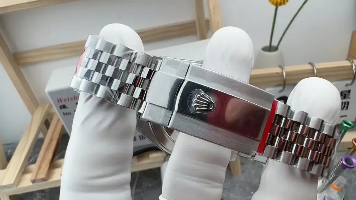 比C厂更香？VS厂劳力士绿萝日志V2上手实测