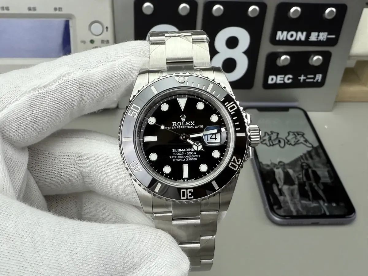 1分钟看懂VS厂劳力士黑水鬼：72小时动力+10秒误差