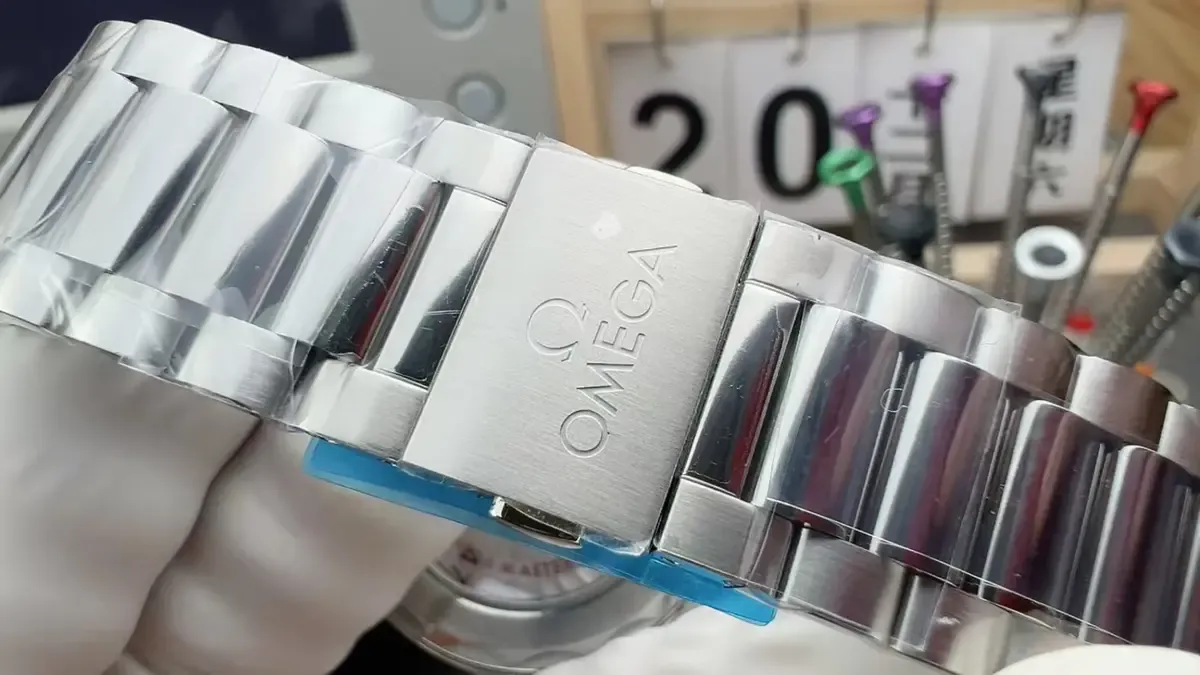 手腕细也能硬汉！VS厂欧米茄38mm黑盘海马深度拆解