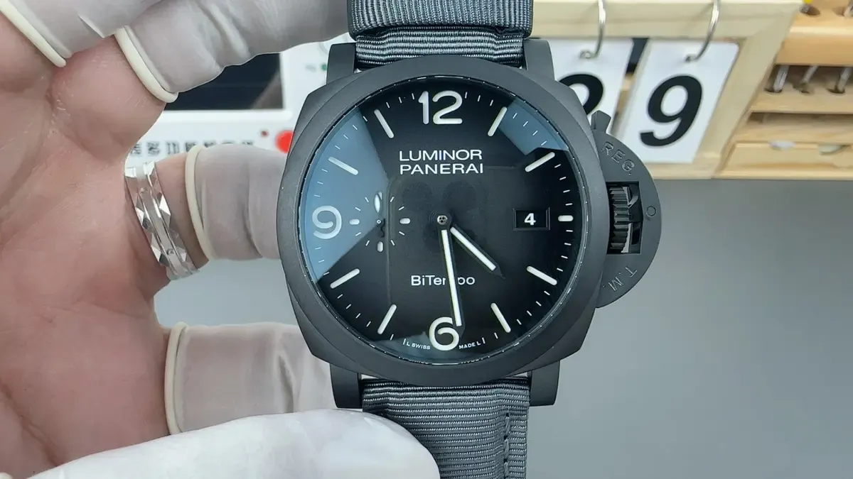 最硬核复刻？VS厂沛纳海PAM01467钛金属DLC版，闭眼入