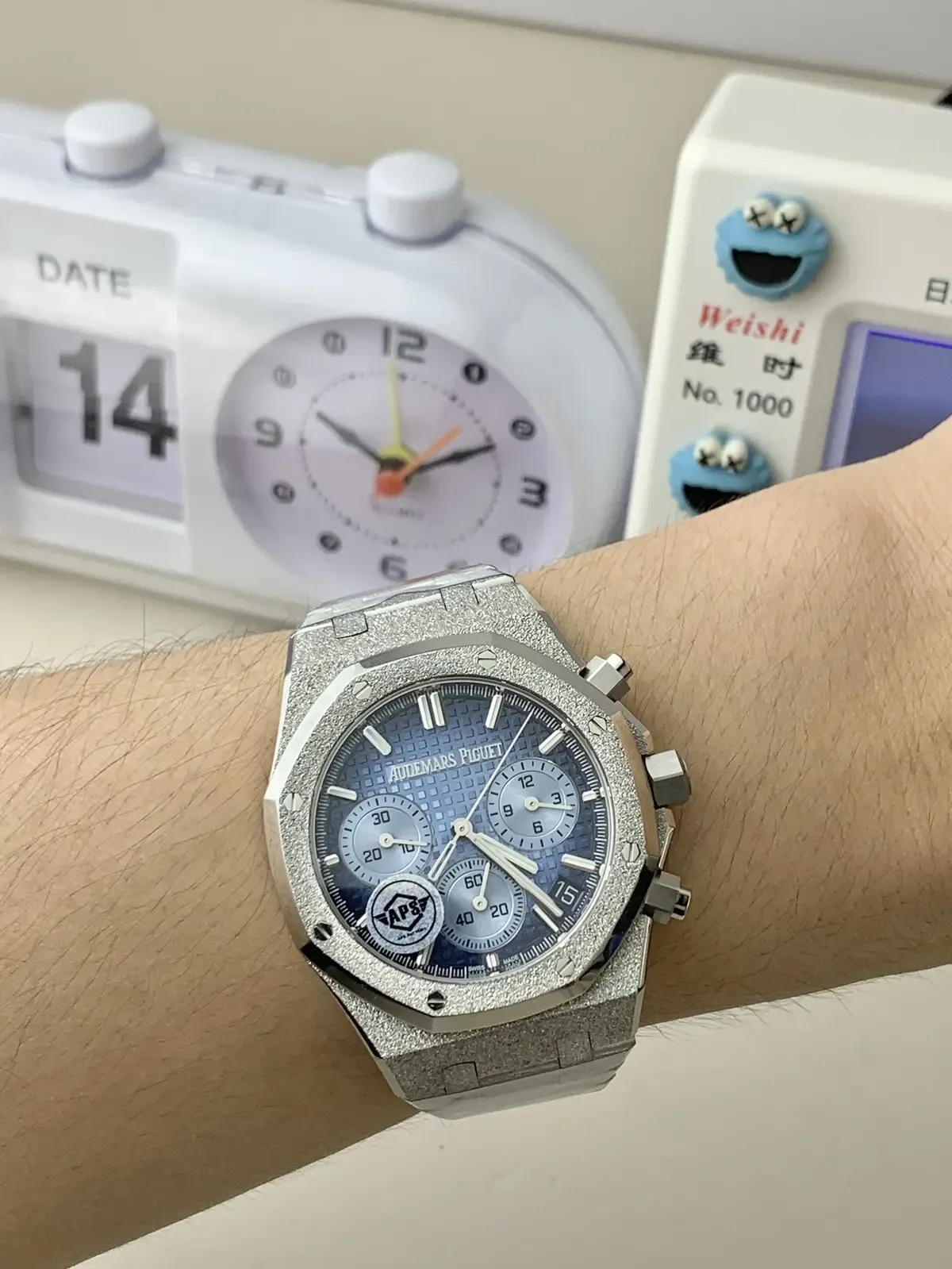 霜金闪到瞎！APS厂爱彼26240BC霜金蓝上手实拍