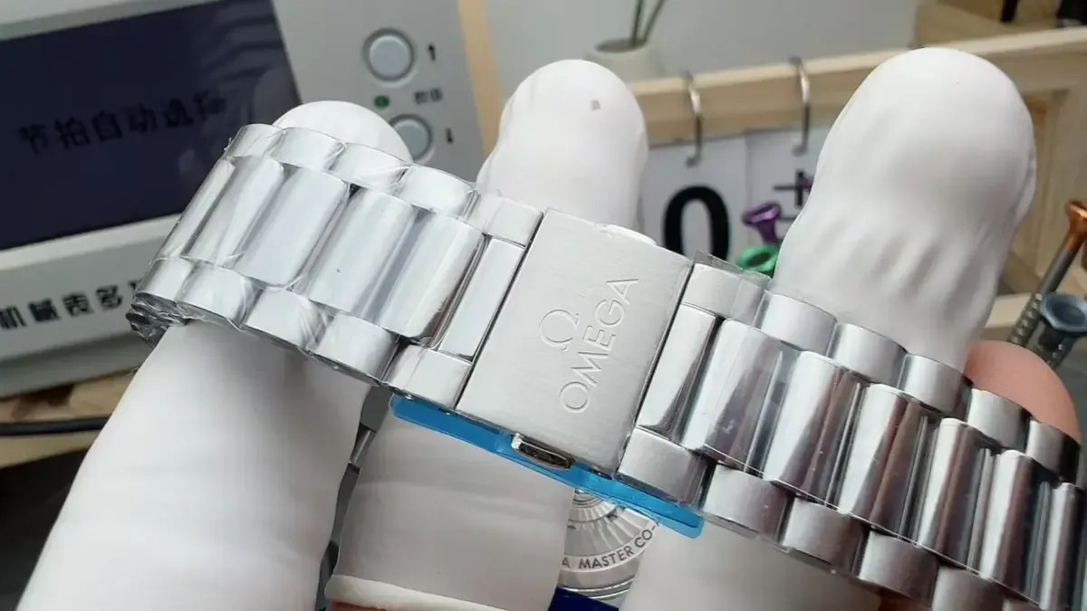 38mm小表盘逆袭！VS厂欧米茄铁霸复刻神作，千元拿下1957灵魂