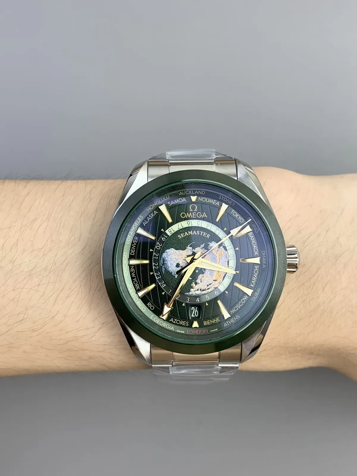 会一眼假吗？VS厂欧米茄世界时绿盘8938机芯实话实说