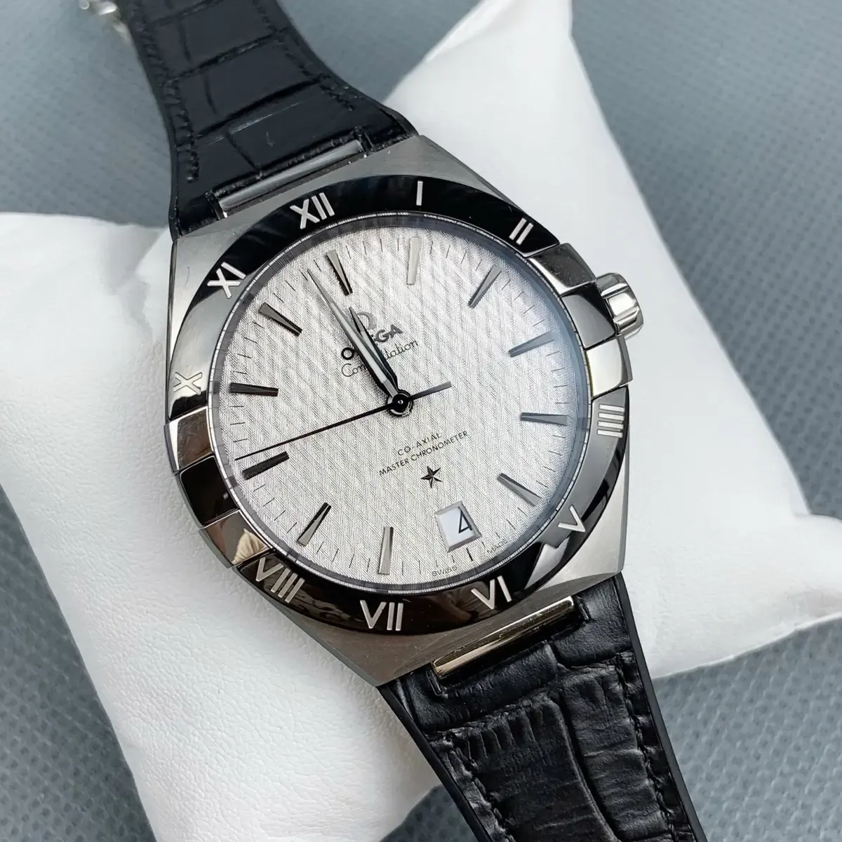 VS厂星座对比原版：材质、机芯、价格全解析，值得买吗？