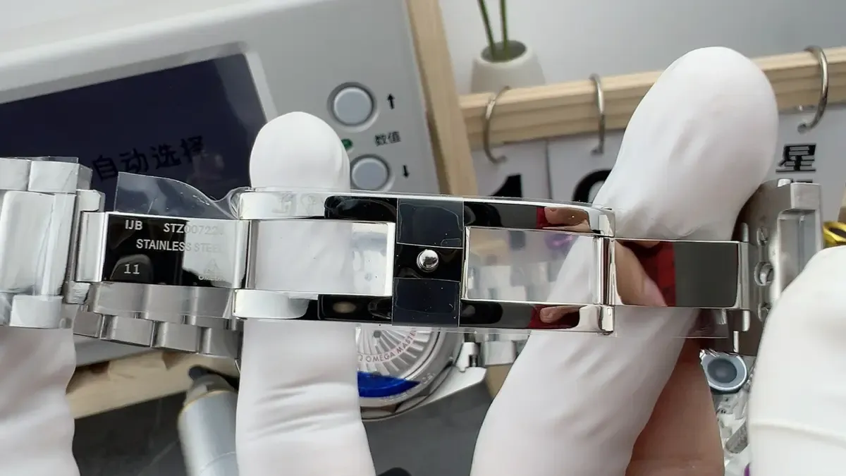 VS厂海马世界时入手指南：8938一体机芯对比小厂夹板机芯