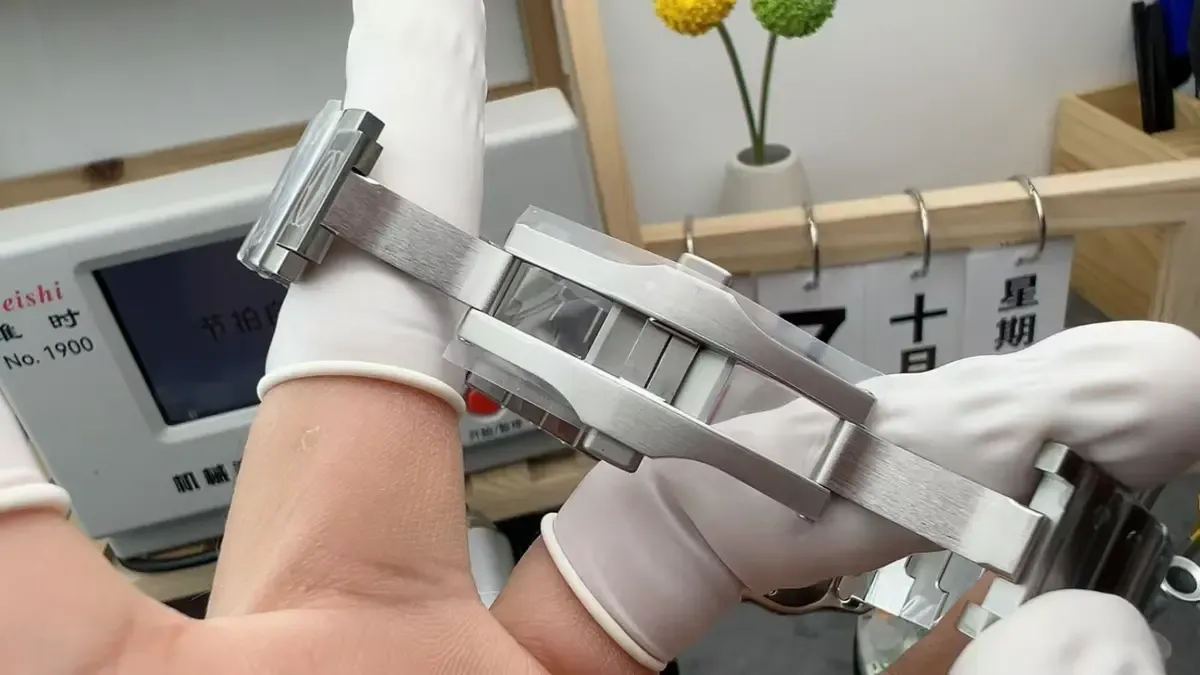 BV厂山度士复刻表对比原版，95%相似度只要十分之一价