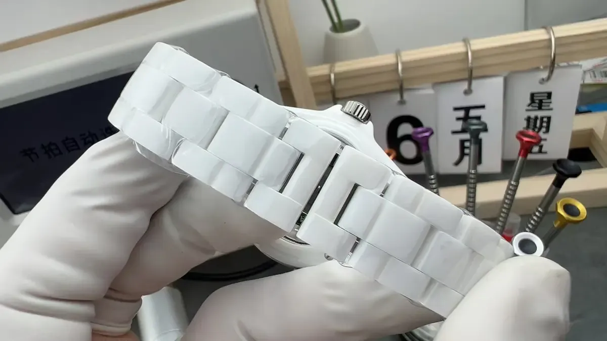 BV厂香奈J12系列陶瓷女表对比原版测评，这做工太狠了