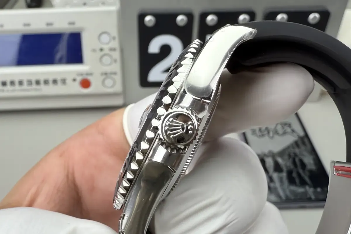 花1%的钱戴出100%的排面？VS厂白金游艇3235真相揭秘