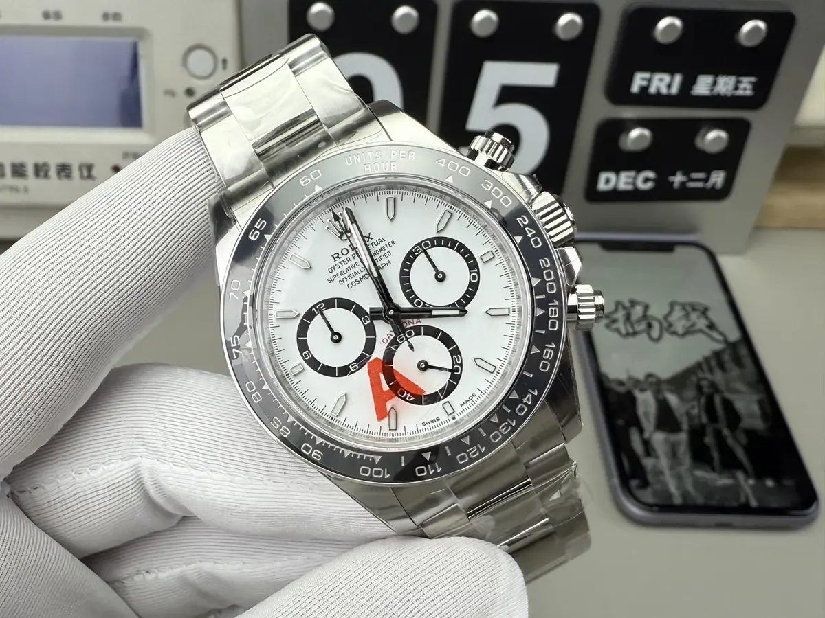 142克精准配重！VS厂熊猫迪新版实测：小白秒懂分辨