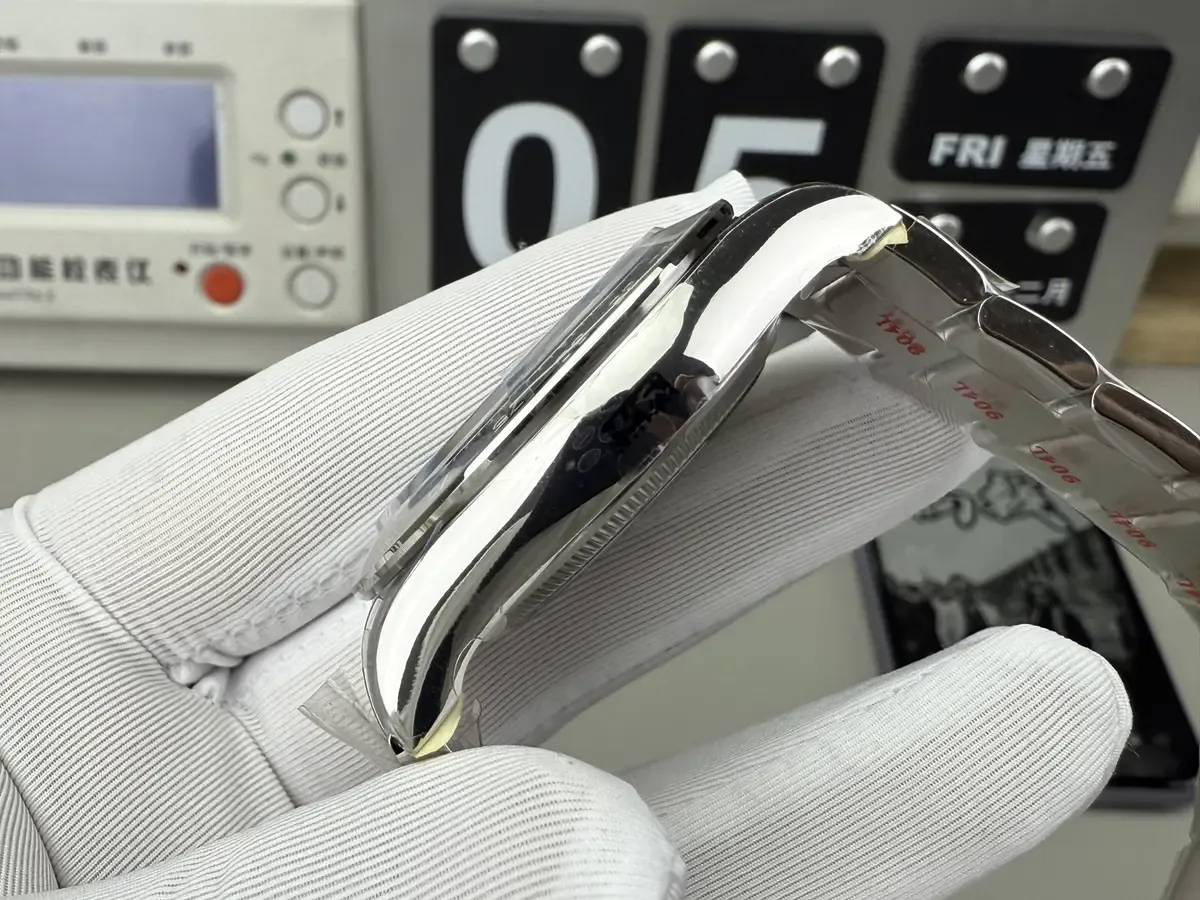 142克精准配重！VS厂熊猫迪新版实测：小白秒懂分辨