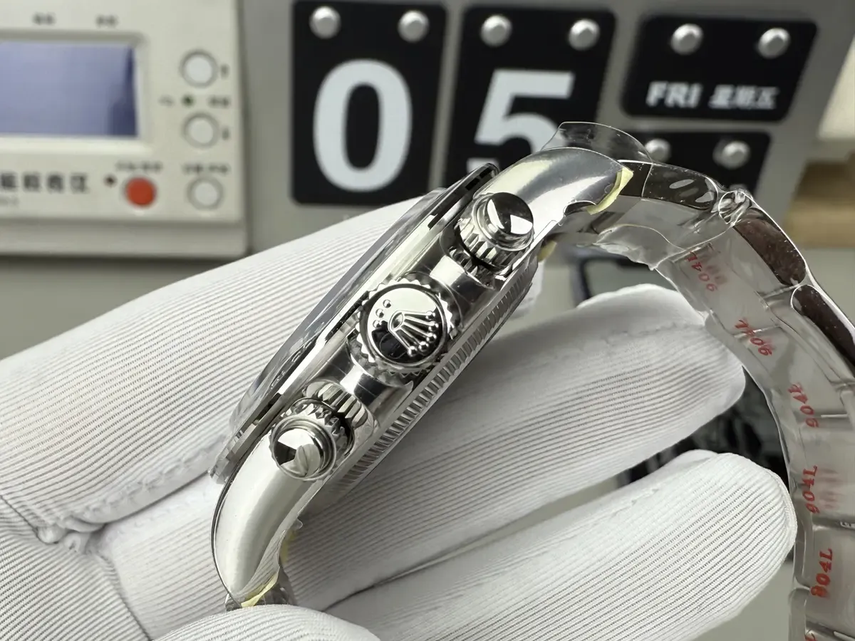 142克精准配重！VS厂熊猫迪新版实测：小白秒懂分辨