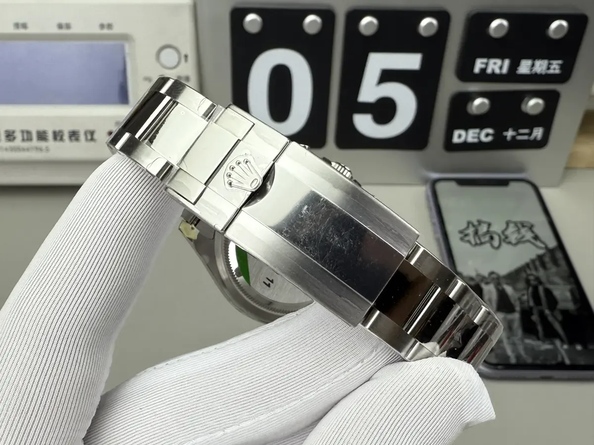 142克精准配重！VS厂熊猫迪新版实测：小白秒懂分辨