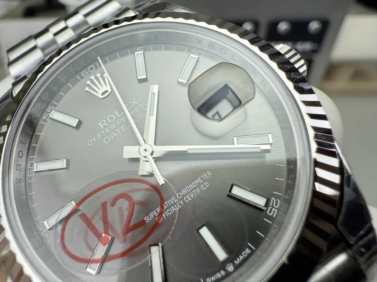 别再买轻飘飘的假货了！VS厂日志V2三重升级，细节控闭眼入