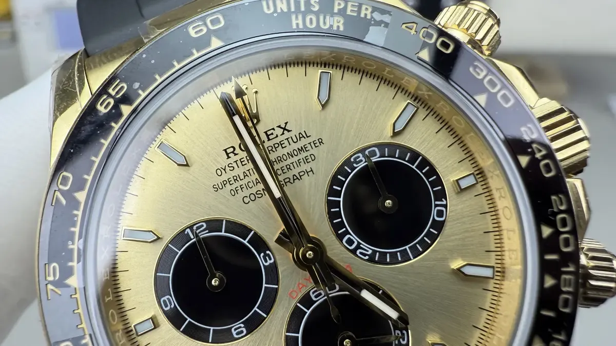 玩家必看！C厂余文乐迪通拿70小时动储4131机芯上手评测