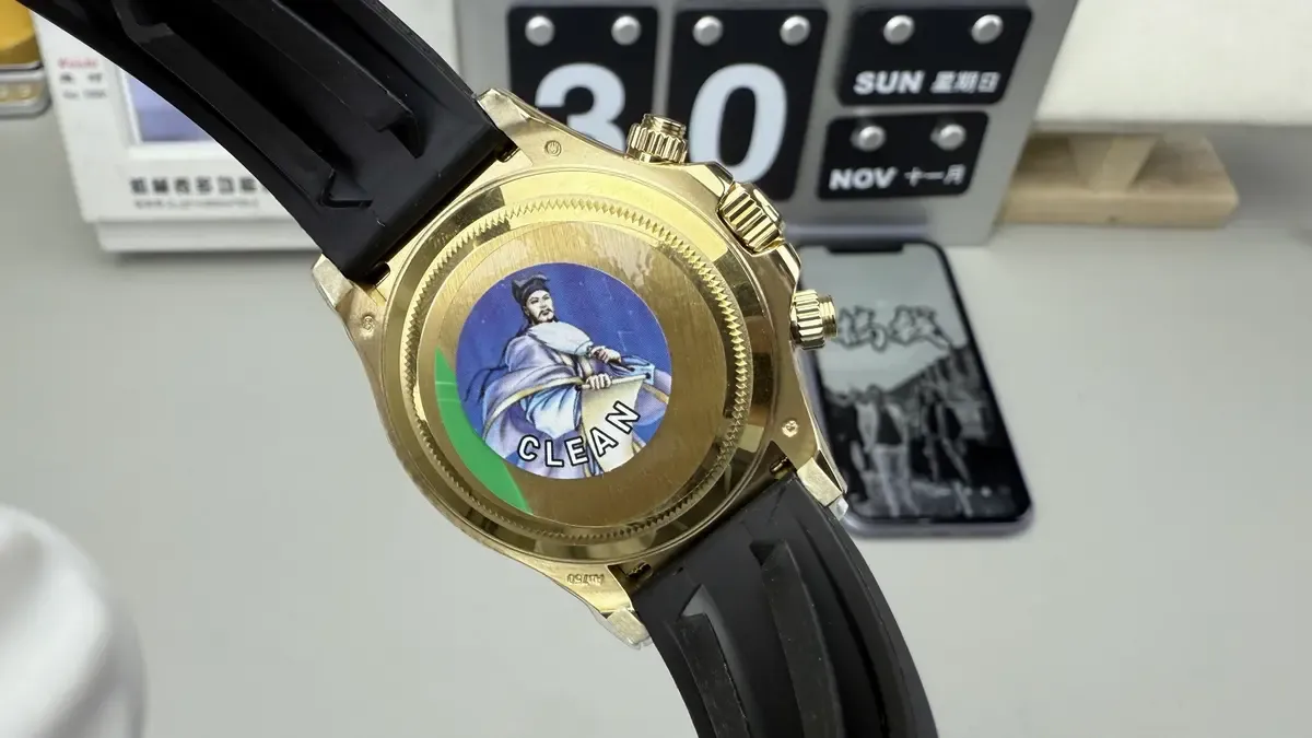 玩家必看！C厂余文乐迪通拿70小时动储4131机芯上手评测