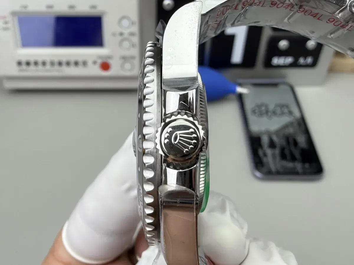 直击C厂劳力士天花板！C厂黑灰圈对比正品详解