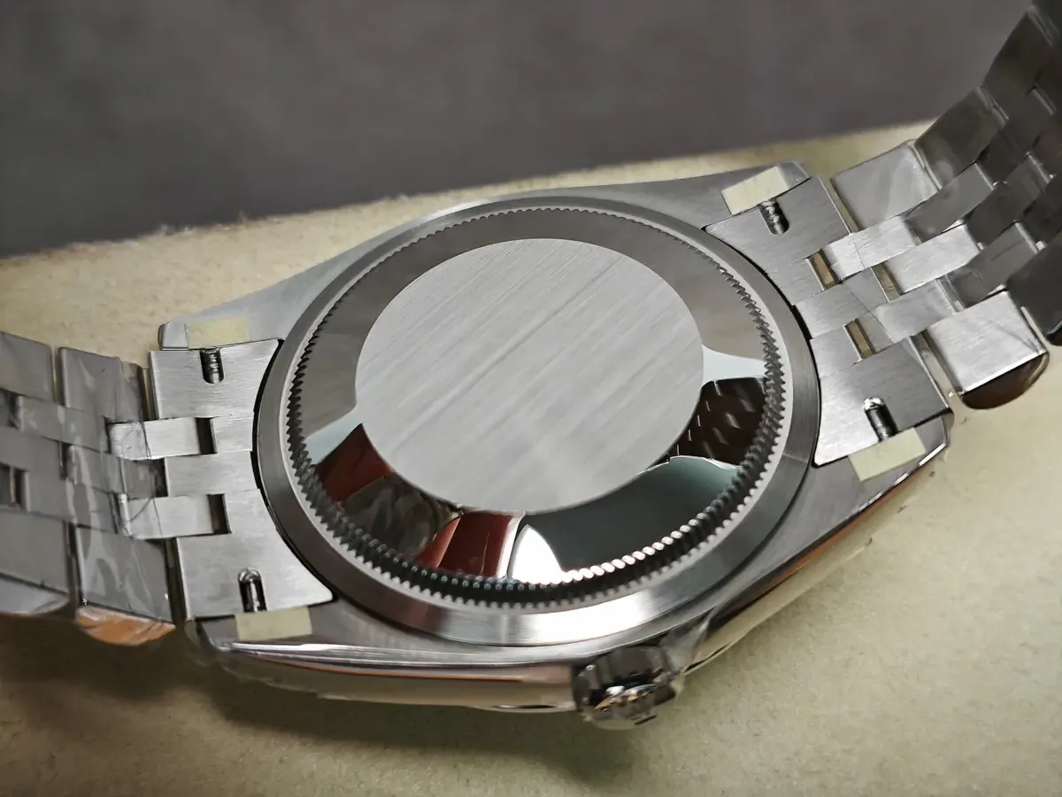 复刻表天花板？VS厂劳力士日志36mm对比正品全解析