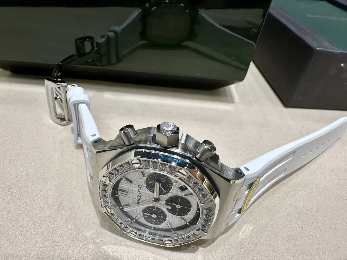 女表新选择：原单爱彼皇家橡树26231，32颗天然钻石GTC认证