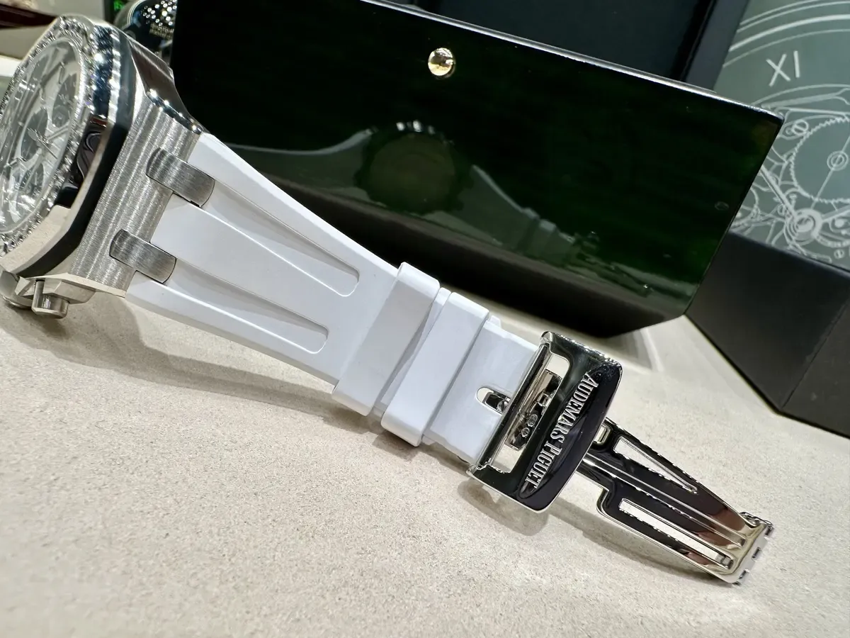 女表新选择：原单爱彼皇家橡树26231，32颗天然钻石GTC认证