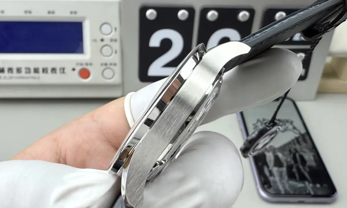 ZF厂葡计蓝针终极版对比正品：这5个细节99%的人都不知道