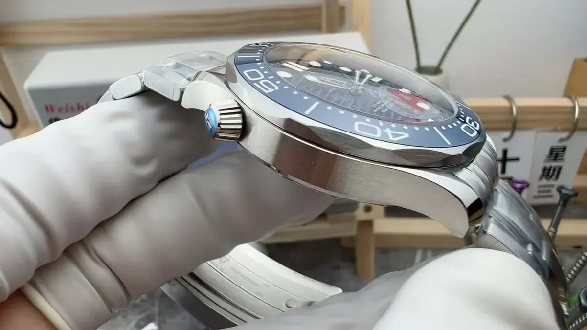 别再买老版本了！VS厂海马300一体8800机芯：52小时动储