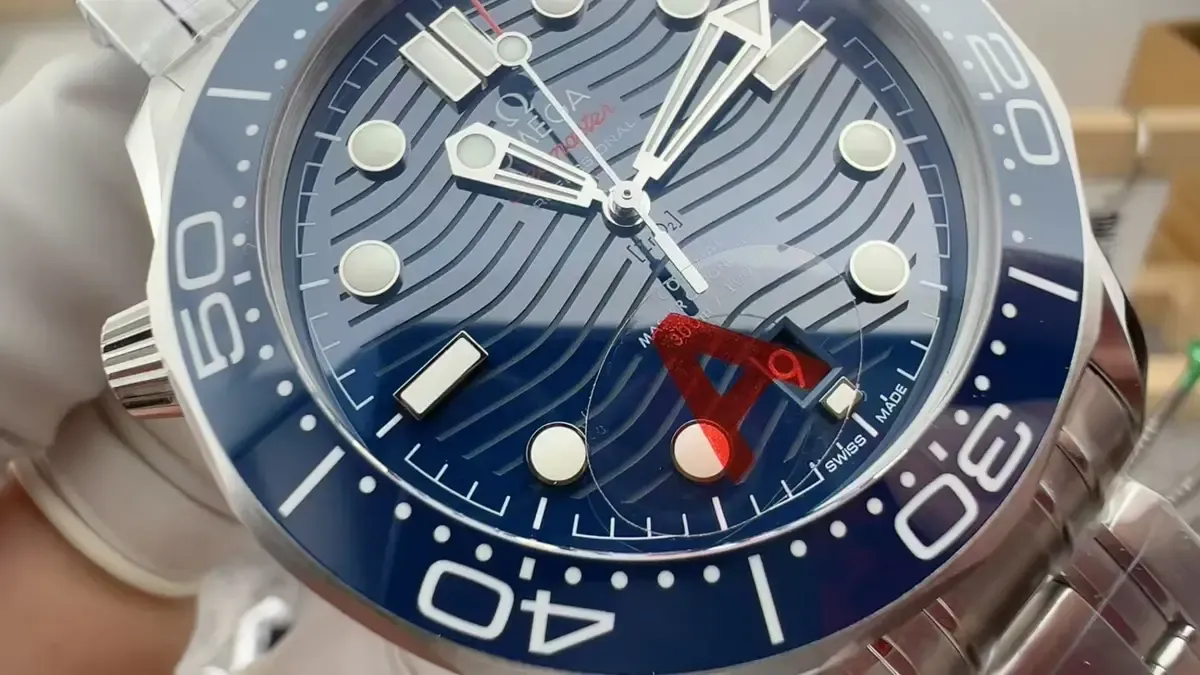 别再买老版本了！VS厂海马300一体8800机芯：52小时动储