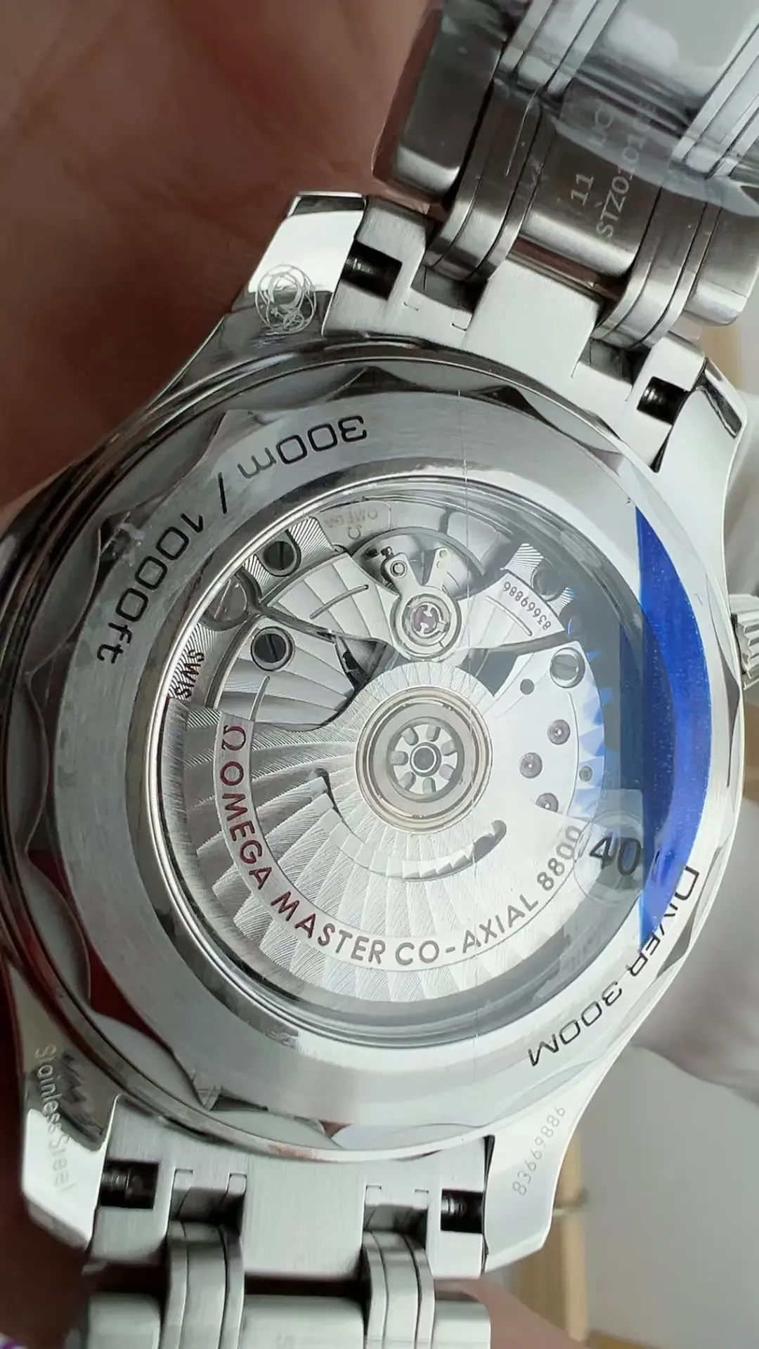 别再买老版本了！VS厂海马300一体8800机芯：52小时动储