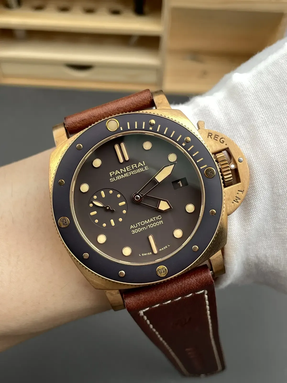 青铜腕表天花板！VS厂沛纳海PAM968深度开箱测评