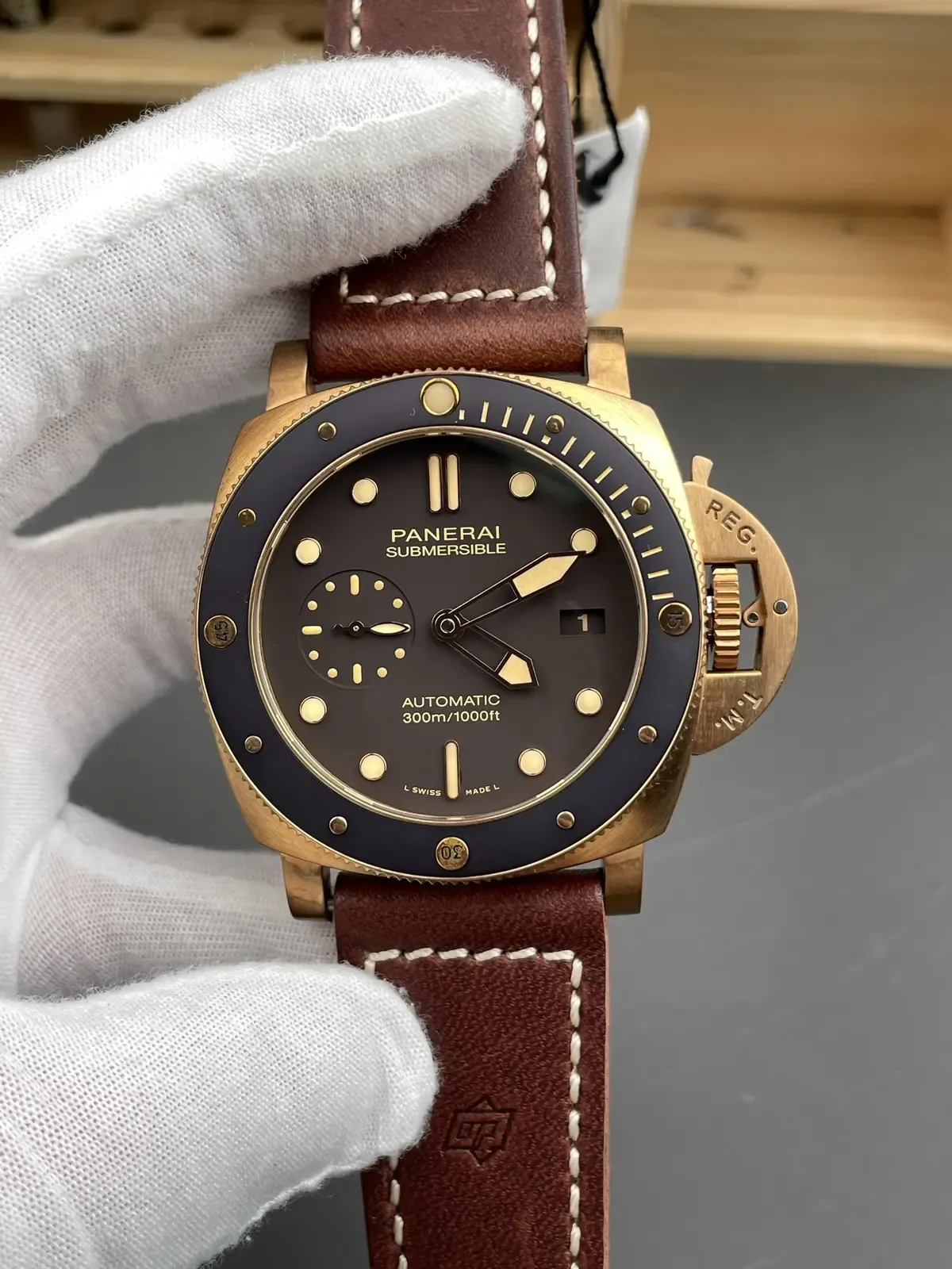 青铜腕表天花板！VS厂沛纳海PAM968深度开箱测评