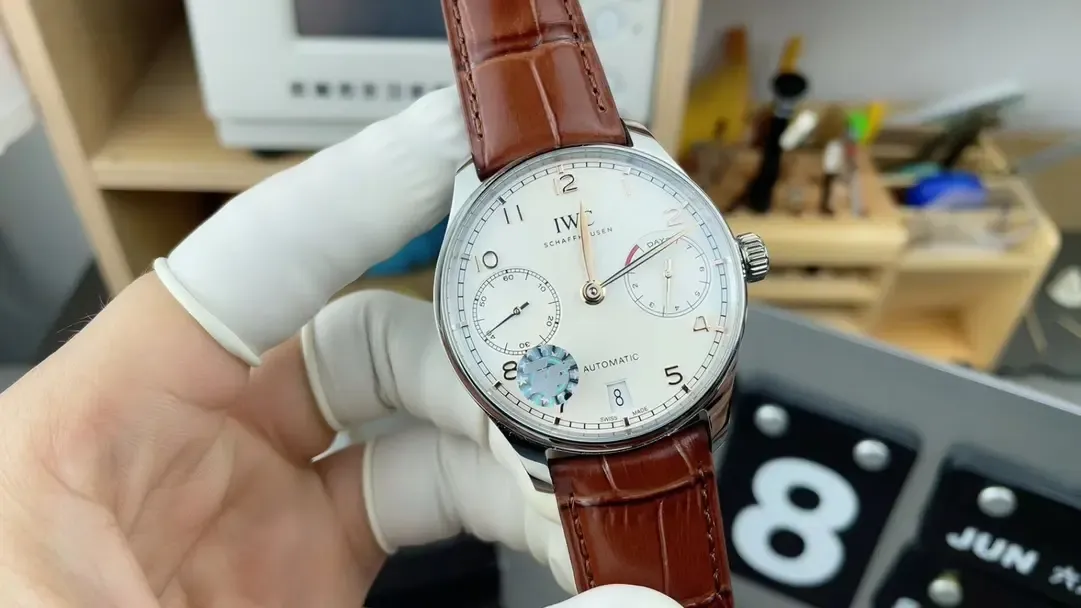 复刻神作！ZF厂万国葡七金针白盘V5版机芯深度拆解