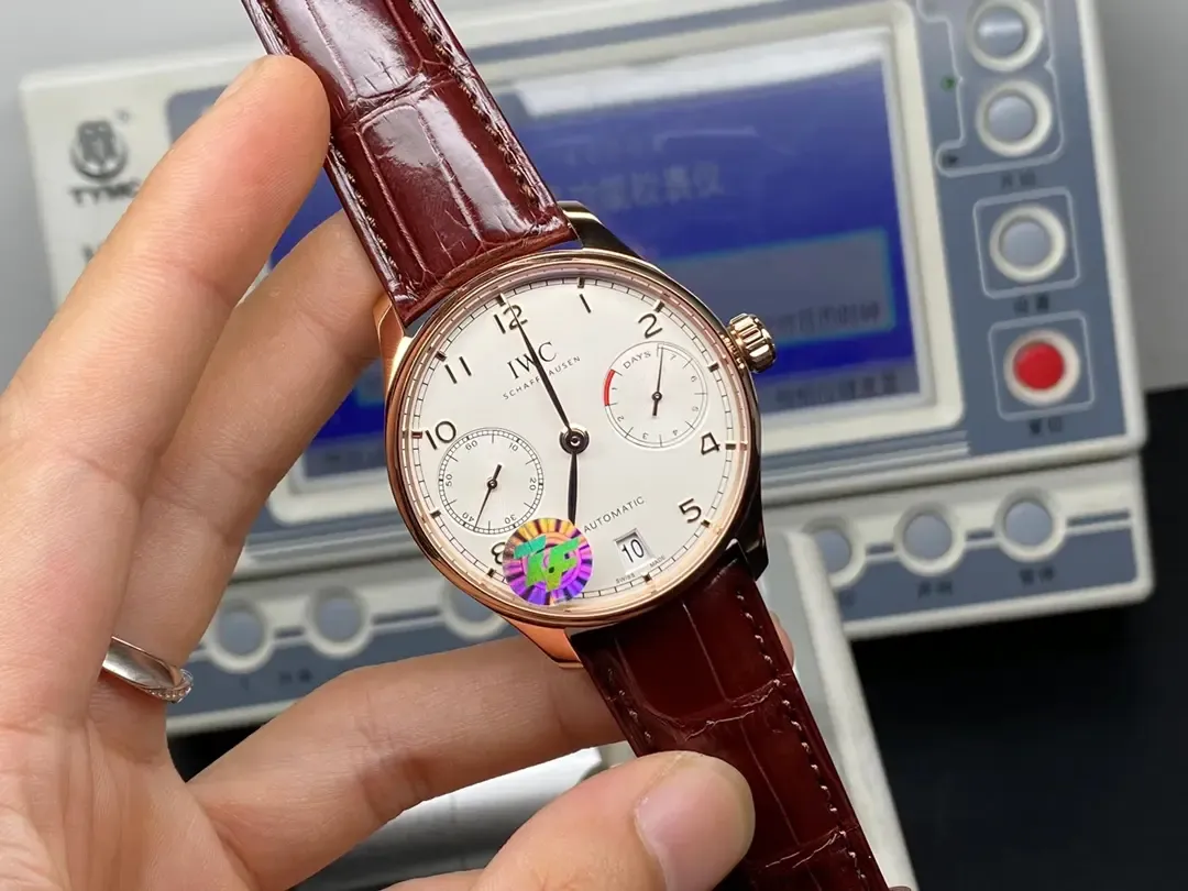 【避坑指南】万国葡七买ZF厂V5还是其他厂？看完就懂