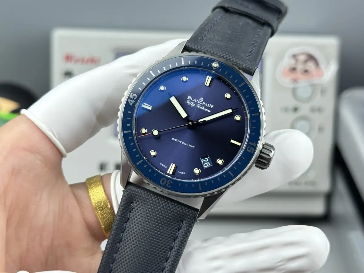 GF厂宝珀五十噚买前必看！陶瓷表壳+夜光效果实测