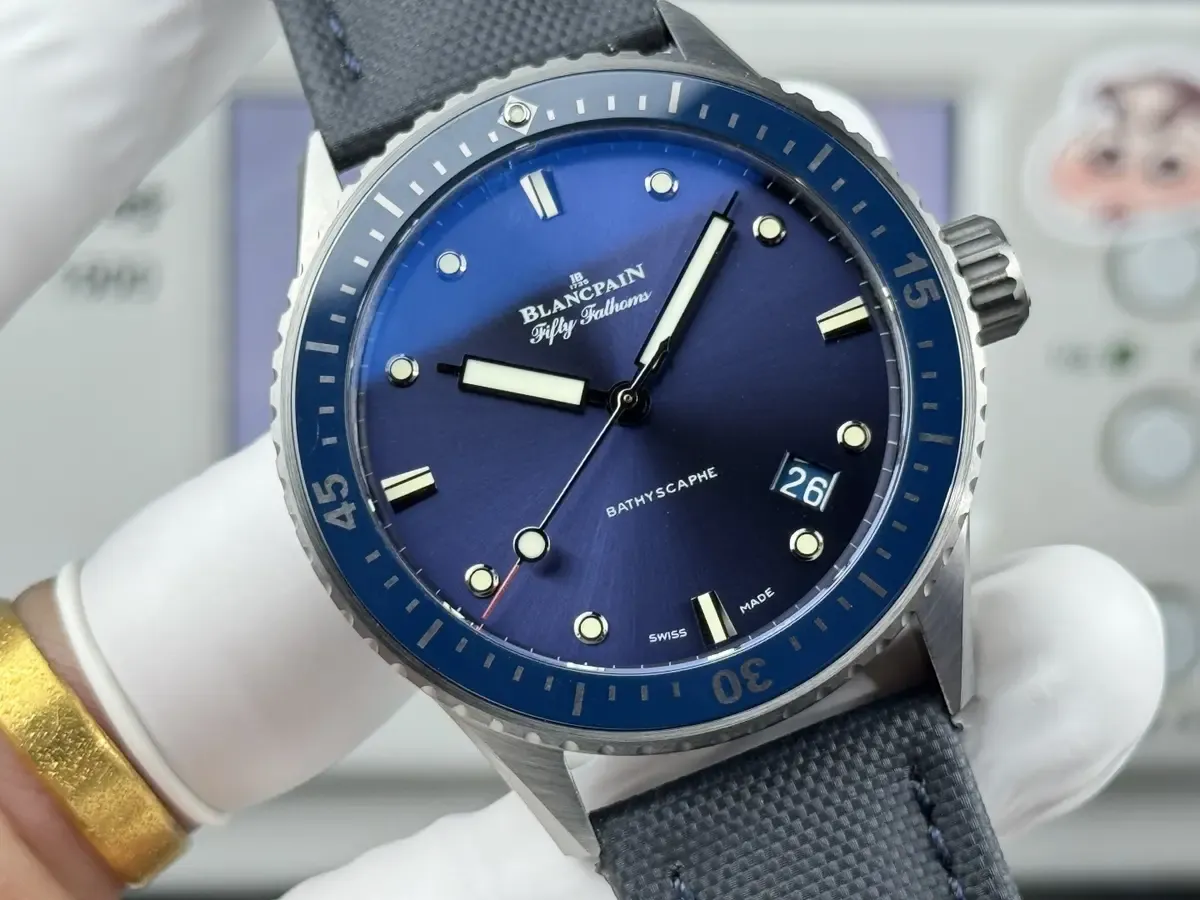 GF厂宝珀五十噚买前必看！陶瓷表壳+夜光效果实测