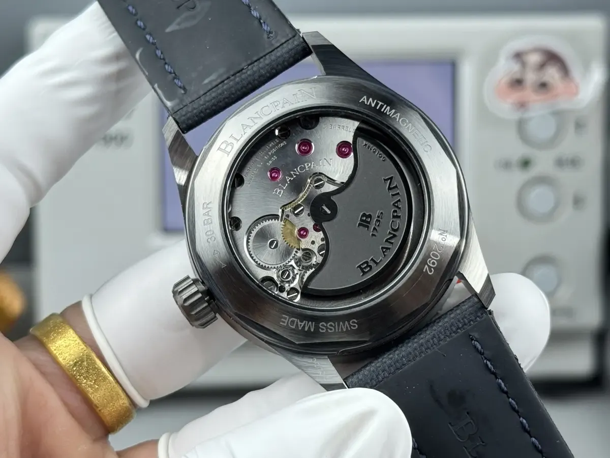 GF厂宝珀五十噚买前必看！陶瓷表壳+夜光效果实测