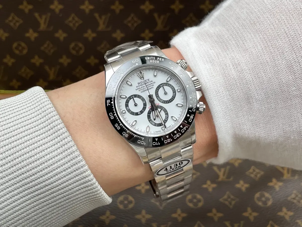 C厂劳力士熊猫迪避坑指南：4130机芯值得入手吗？