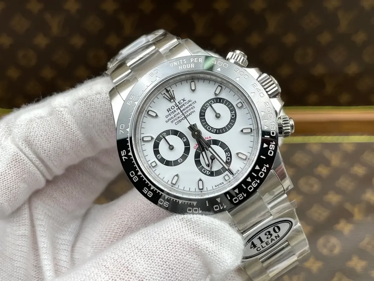 C厂劳力士熊猫迪避坑指南：4130机芯值得入手吗？