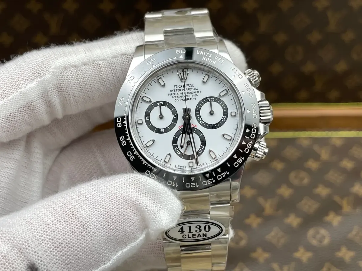 C厂劳力士熊猫迪避坑指南：4130机芯值得入手吗？